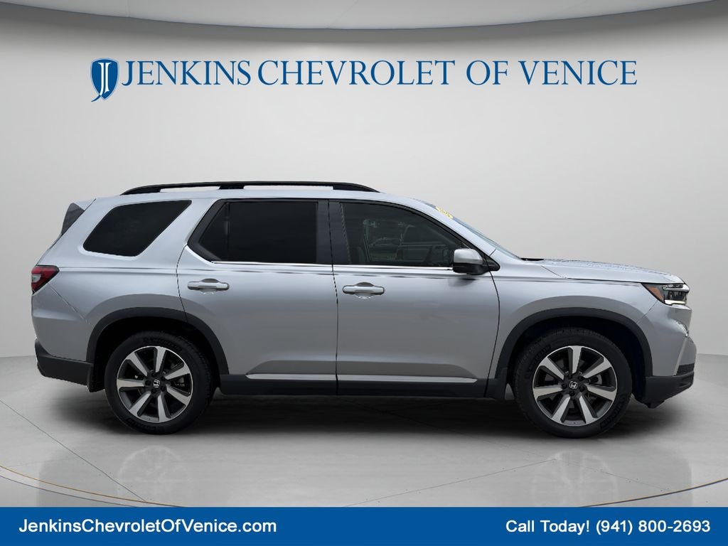 Used 2023 Honda Pilot Touring SUV