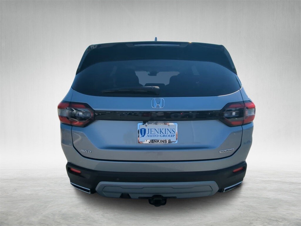 2025 Honda Pilot Touring photo 3