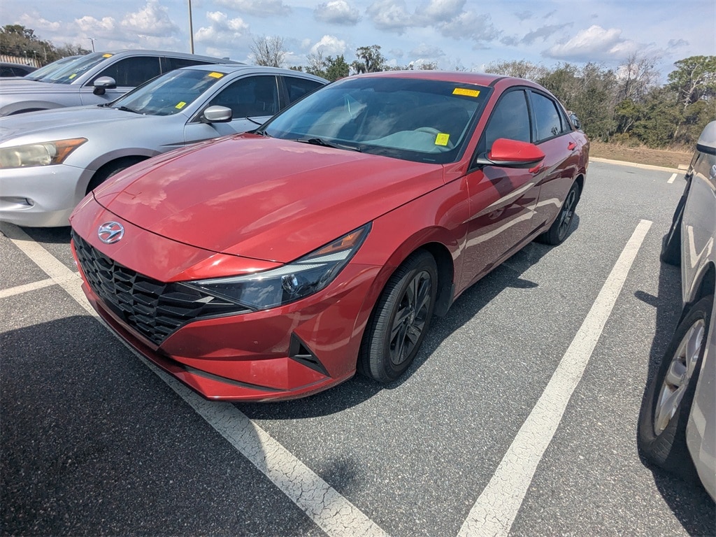 Used 2022 Hyundai Elantra SEL Sedan