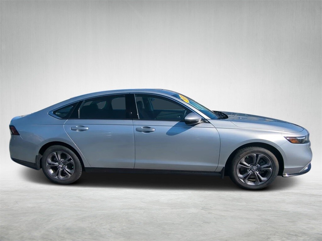 2024 Honda Accord Hybrid EX-L photo 2