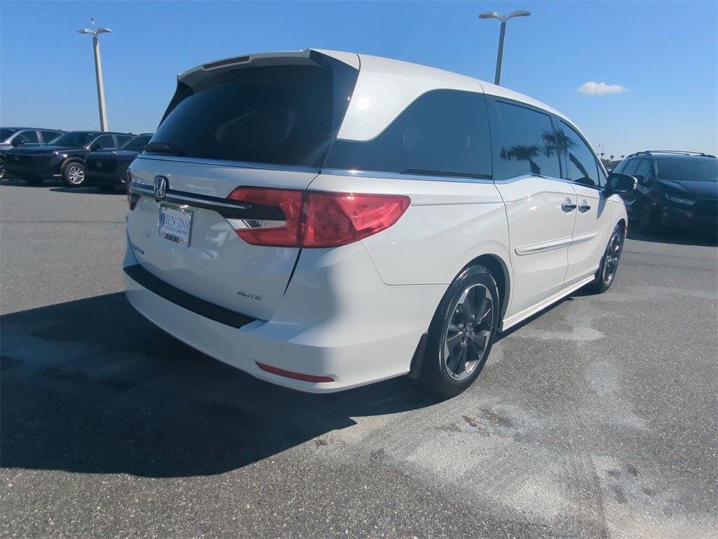Certified 2023 Honda Odyssey Elite Van
