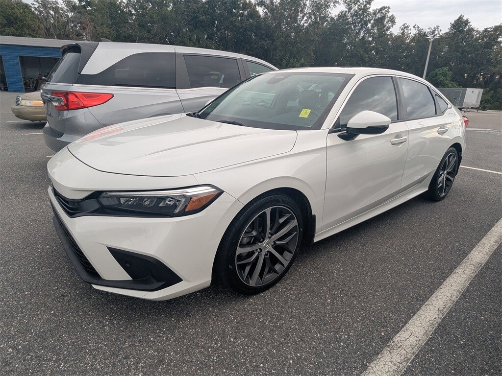 2024 Honda Civic Touring photo 4