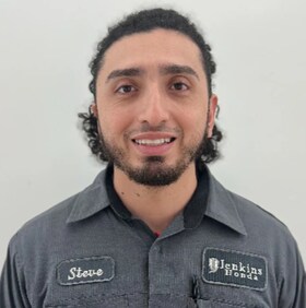 Staff member Steven Correa from e17df72d560a