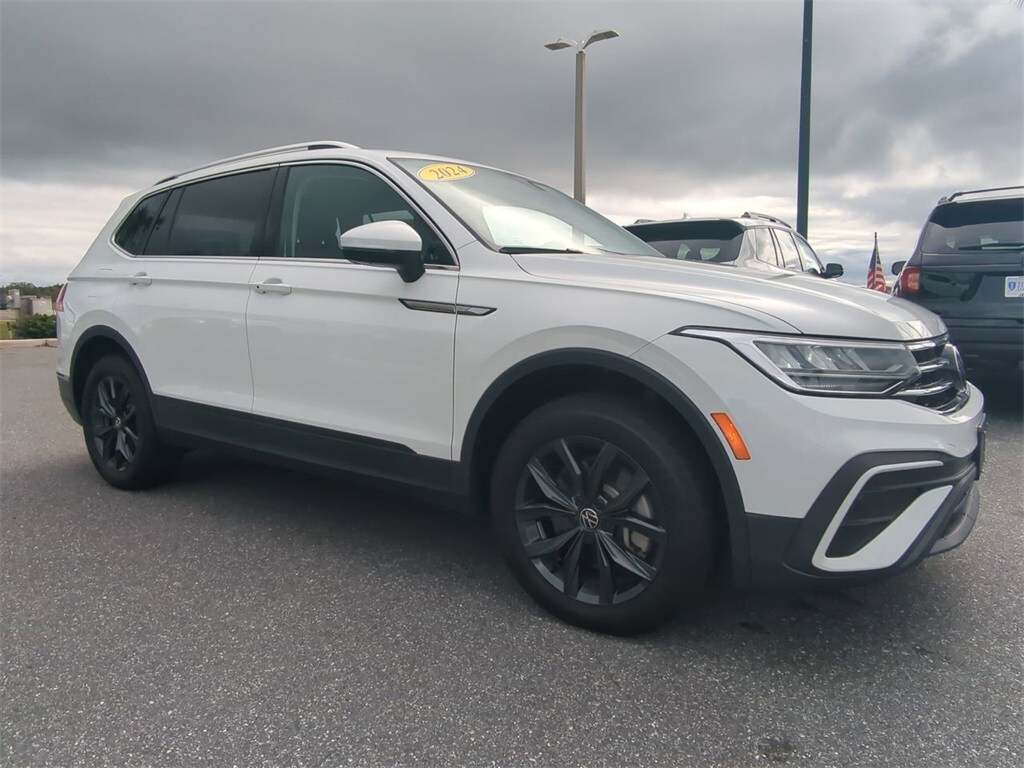 Used 2024 Volkswagen Tiguan 2.0T SE SUV