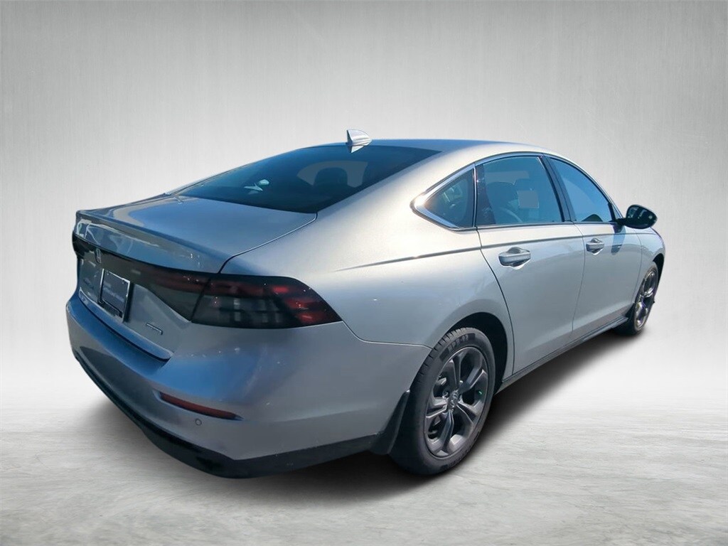 2024 Honda Accord Hybrid EX-L photo 3