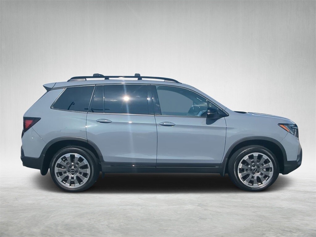 2024 Honda Passport Black Edition photo 2