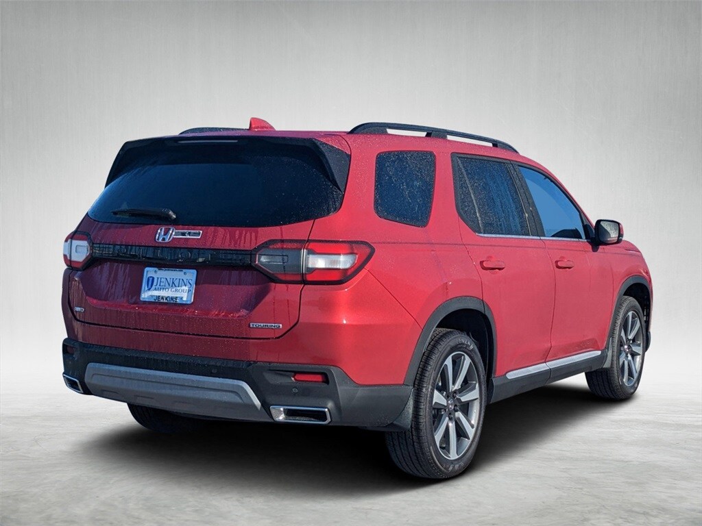 2025 Honda Pilot Touring photo 3