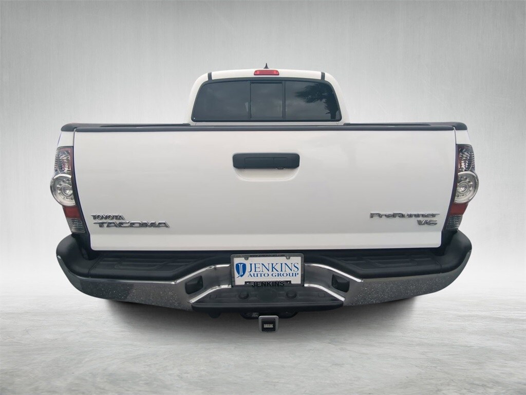 2012 Toyota Tacoma PreRunner V6 Double Cab photo 4