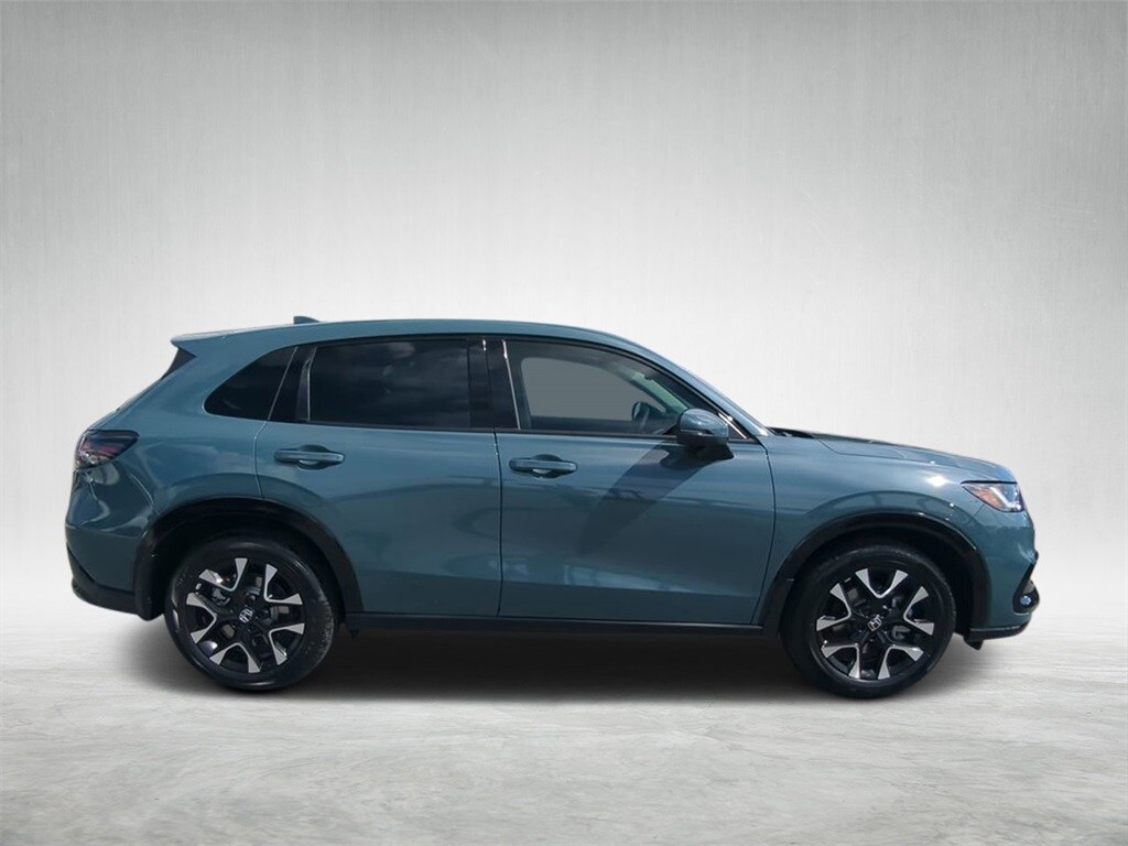 2026 Honda HR-V EX-L photo 2