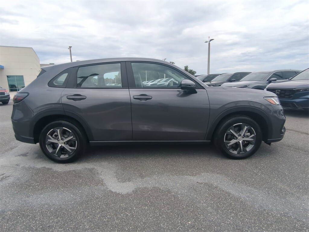 2024 Honda HR-V LX photo 3