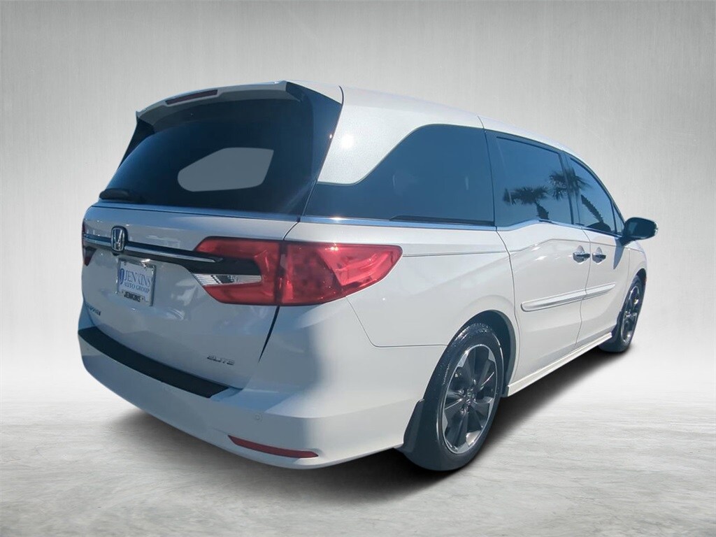 2023 Honda Odyssey Elite photo 3
