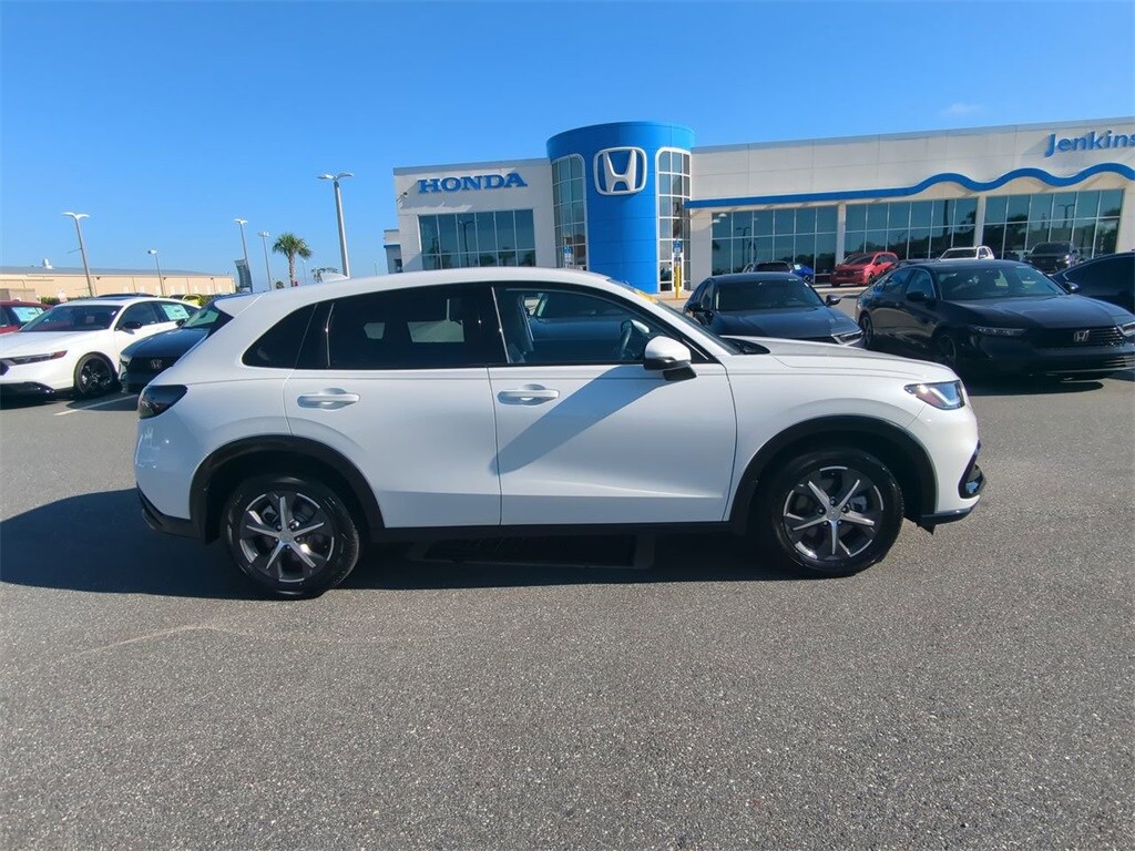 2023 Honda HR-V EX-L 2WD photo 3