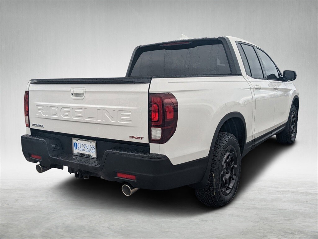 2025 Honda Ridgeline Sport photo 3