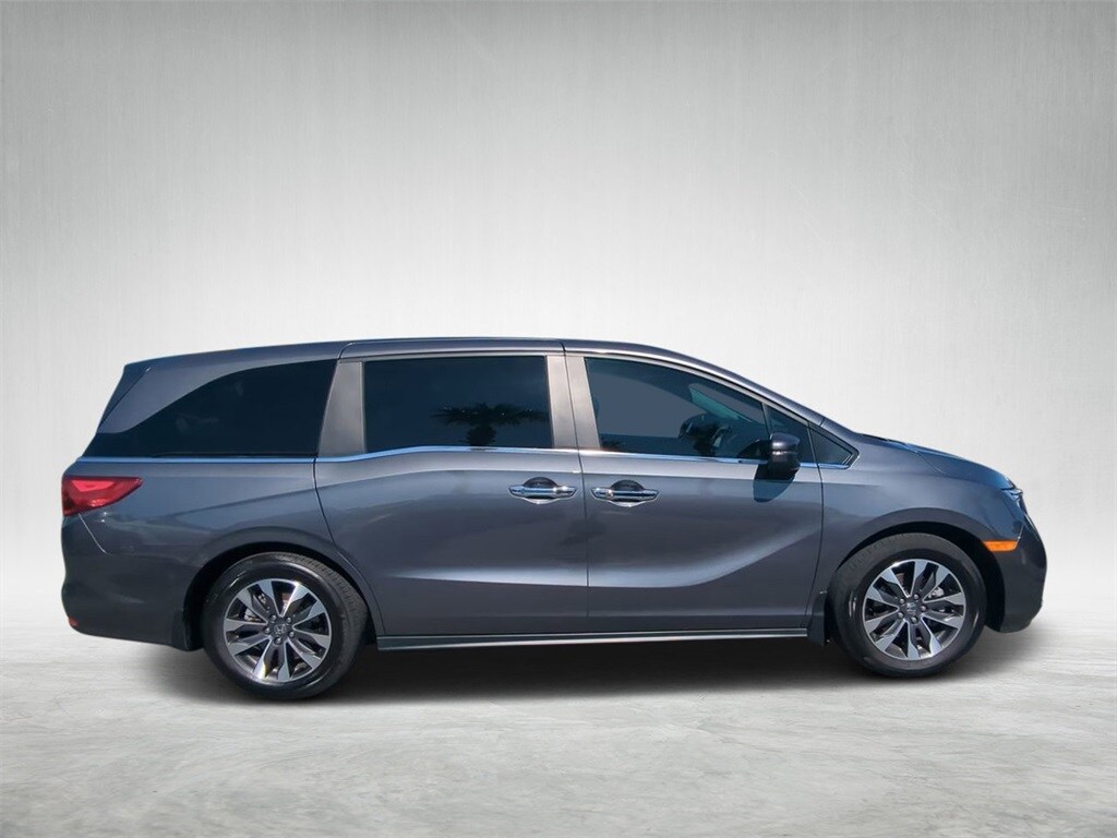 2024 Honda Odyssey EX-L photo 2