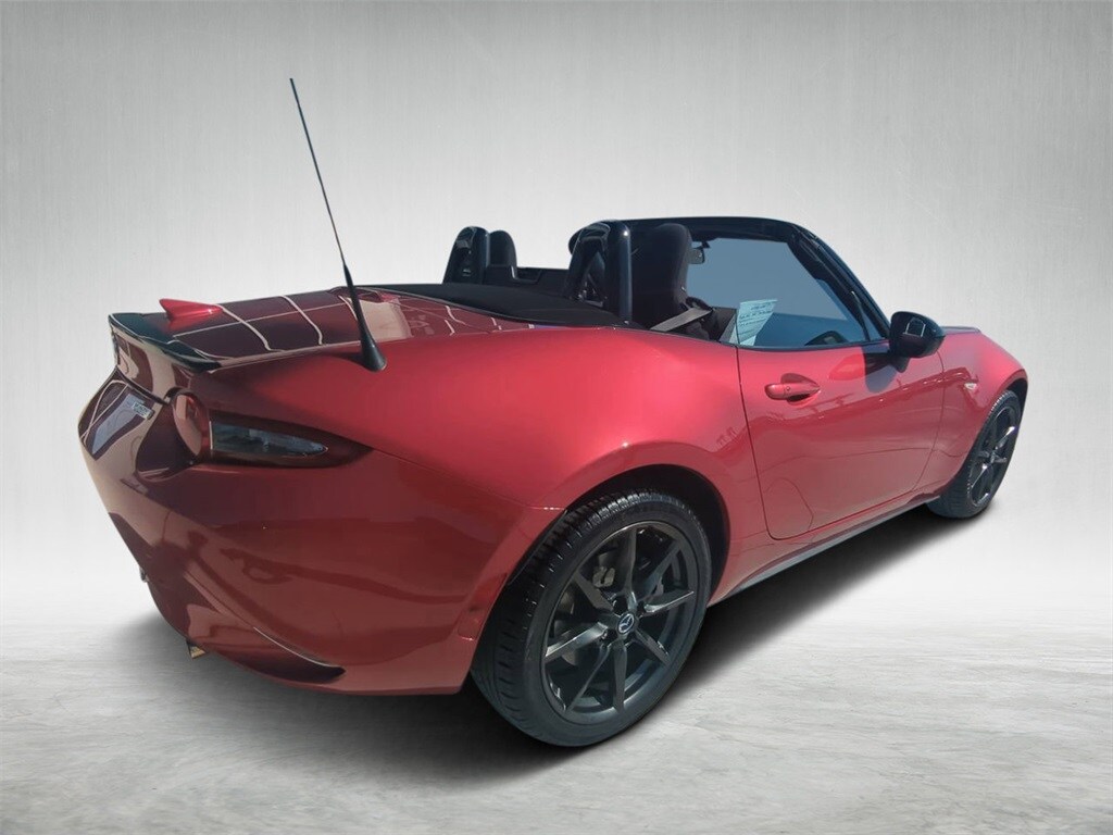 2016 Mazda MX-5 Miata Miata photo 2