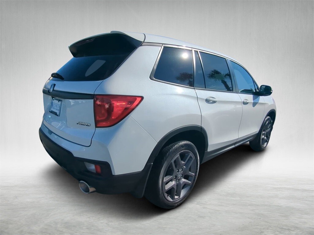 2022 Honda Passport EX-L photo 2