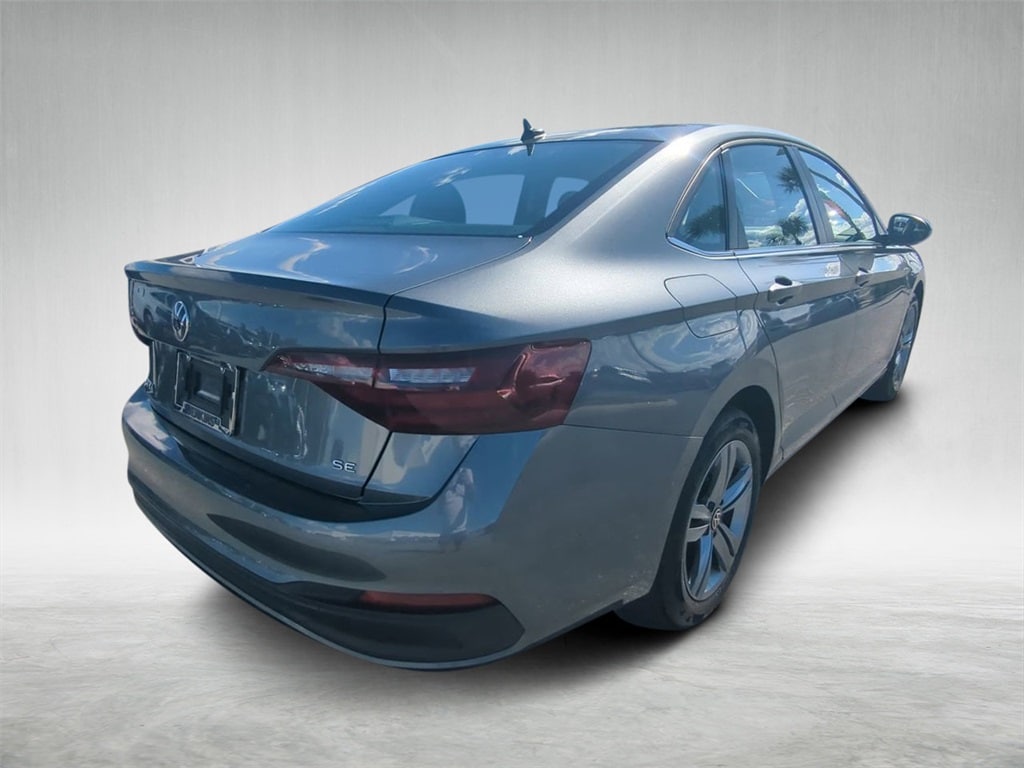 Used 2024 Volkswagen Jetta 1.5T SE Sedan