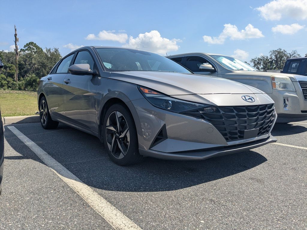 2023 Hyundai Elantra Sedan 