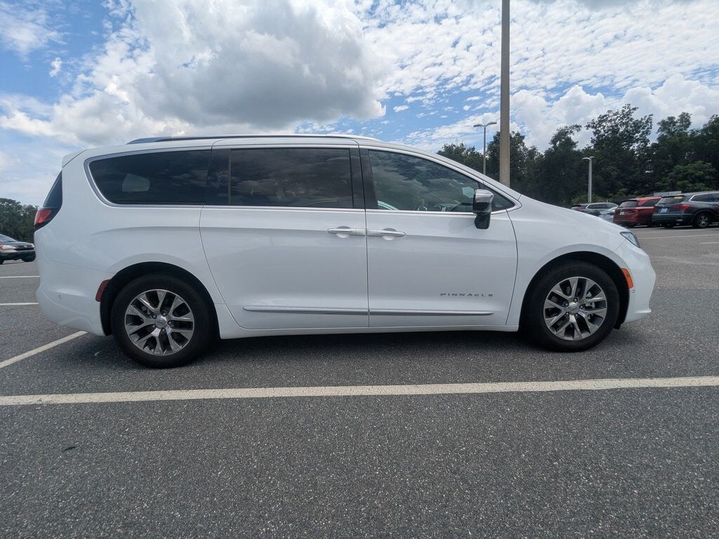 Used 2023 Chrysler Pacifica Plug-In Hybrid Pinnacle Van Passenger Van