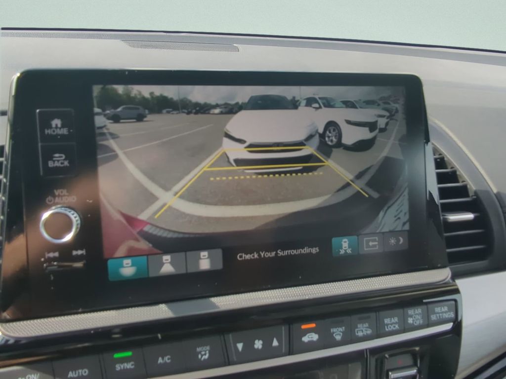 2026 Honda Odyssey Touring - Photo 19