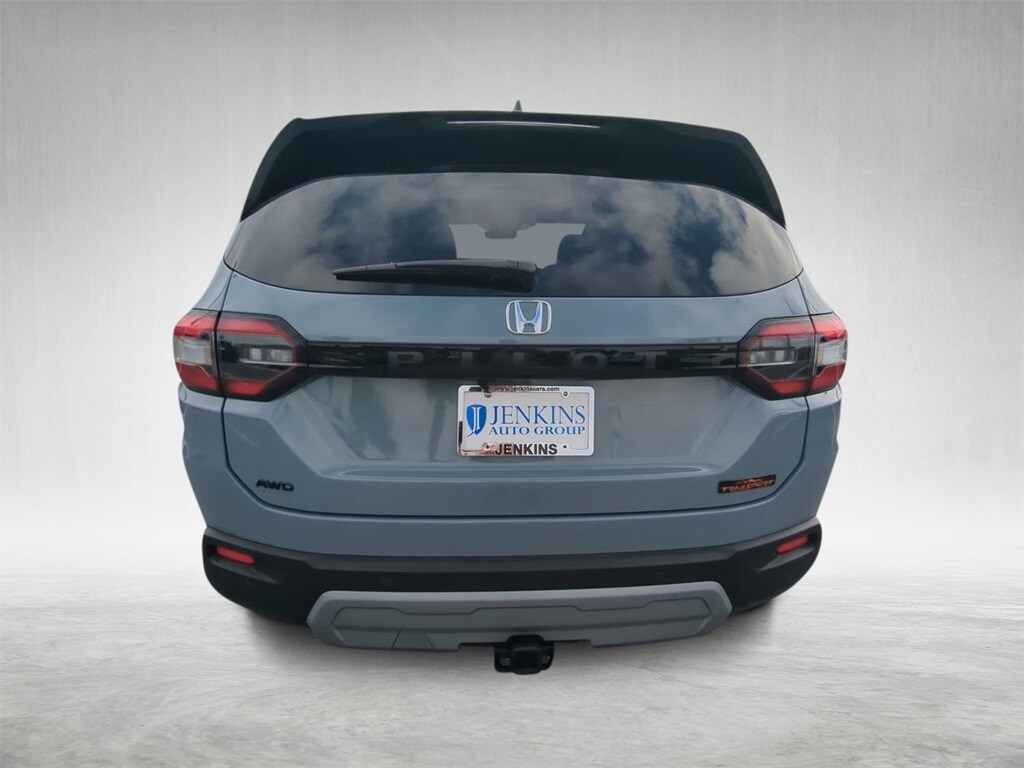 2024 Honda Pilot TrailSport photo 4
