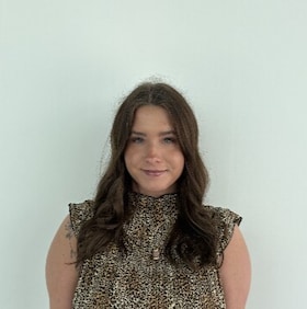 Staff member Jacalyn Earwood from e17df72d560a