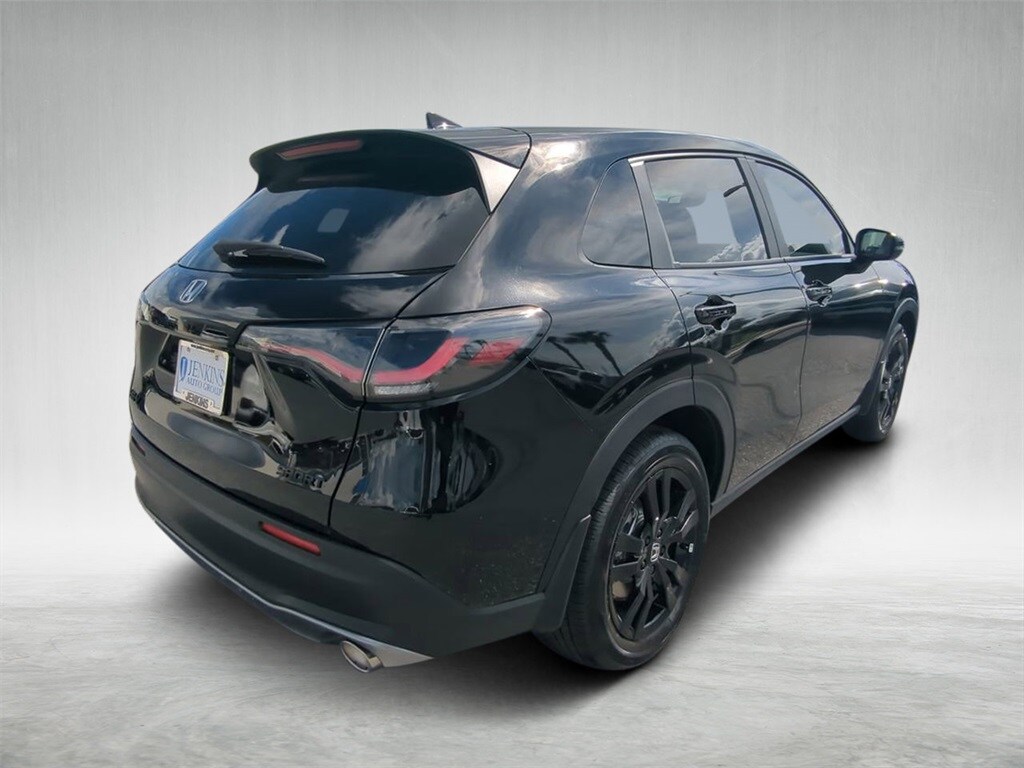 2026 Honda HR-V Sport photo 3