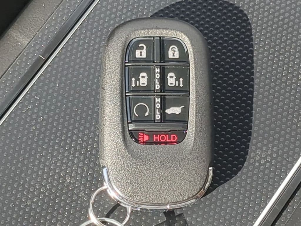2026 Honda Odyssey Touring - Photo 27