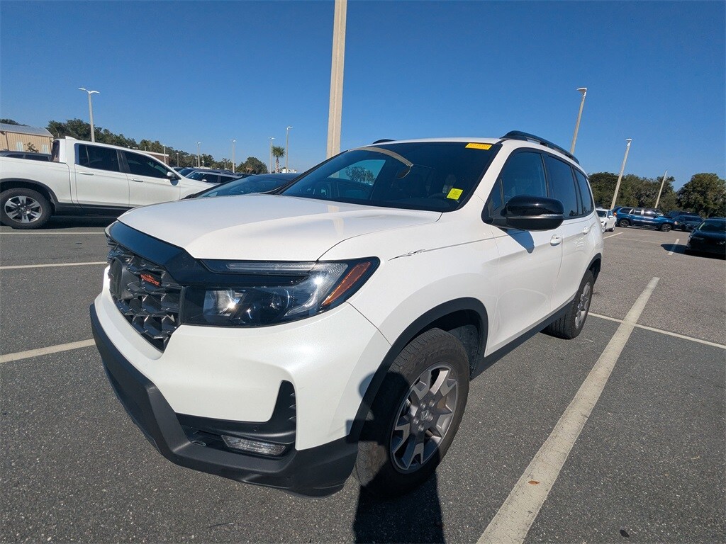 2023 Honda Passport TrailSport photo 3