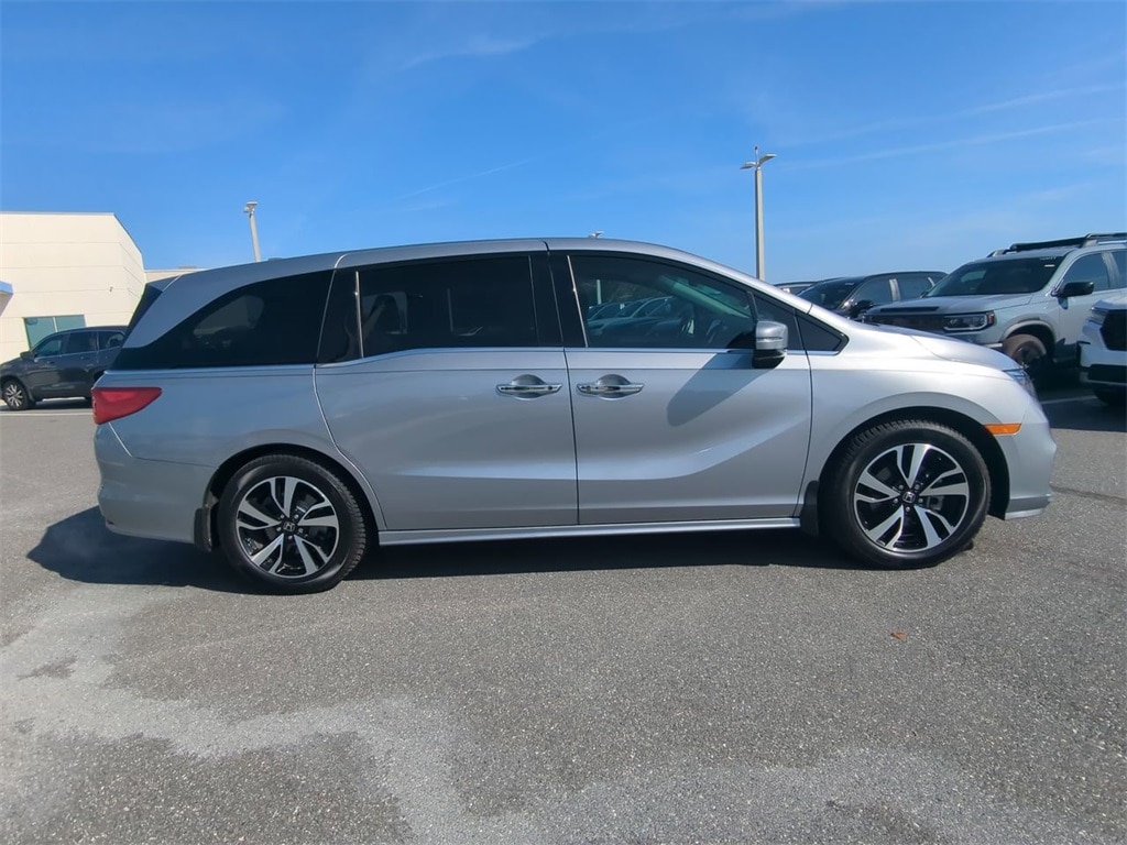 Used 2018 Honda Odyssey Elite Van