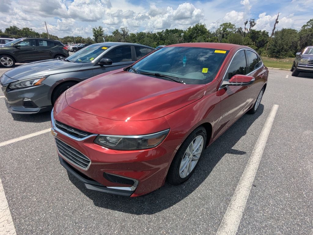 Used 2017 Chevrolet Malibu LT w/1LT Sedan