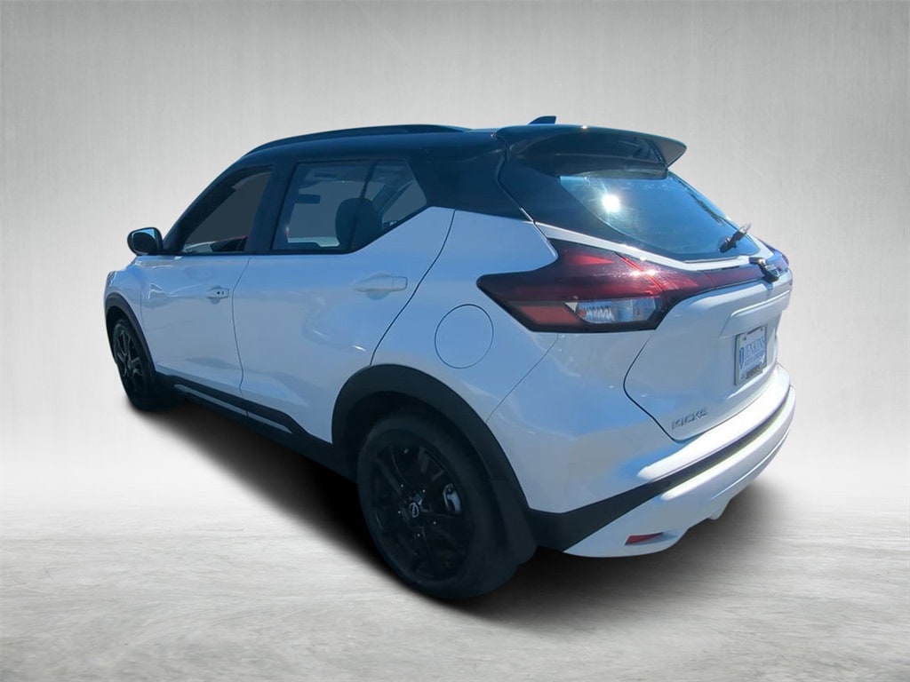 Used 2023 Nissan Kicks SR SUV
