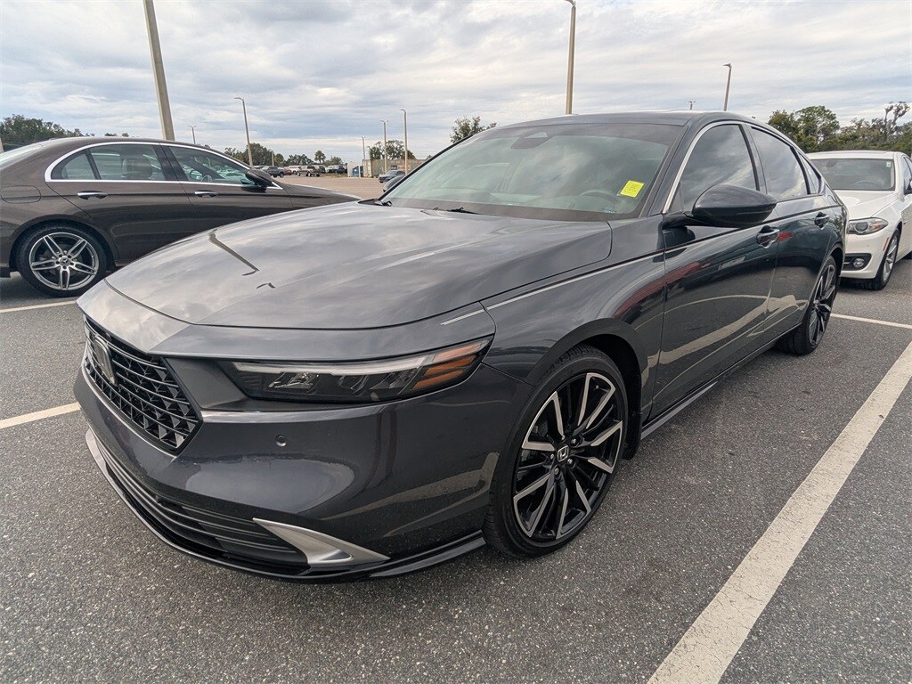 2023 Honda Accord Hybrid Touring photo 4