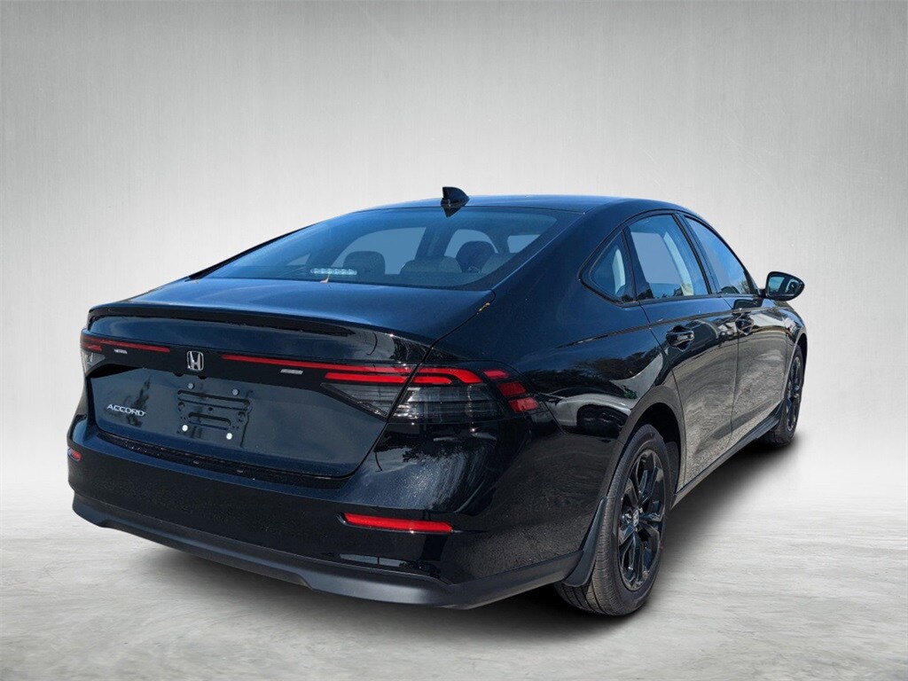 2025 Honda Accord SE photo 3