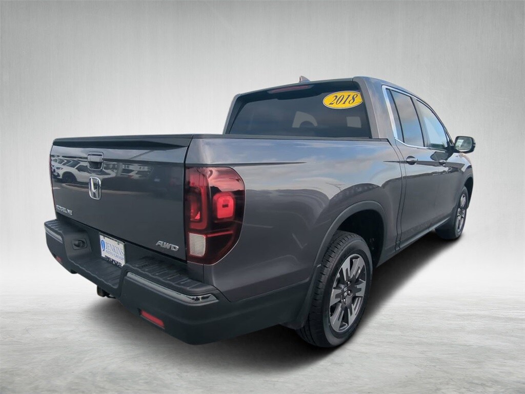 2018 Honda Ridgeline RTL-T photo 2