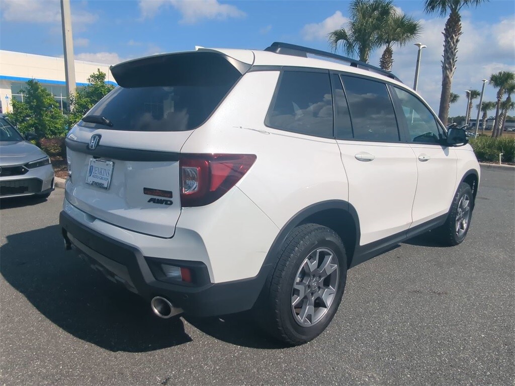 2023 Honda Passport TrailSport photo 2