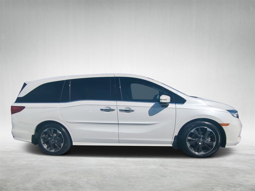2023 Honda Odyssey Elite photo 2