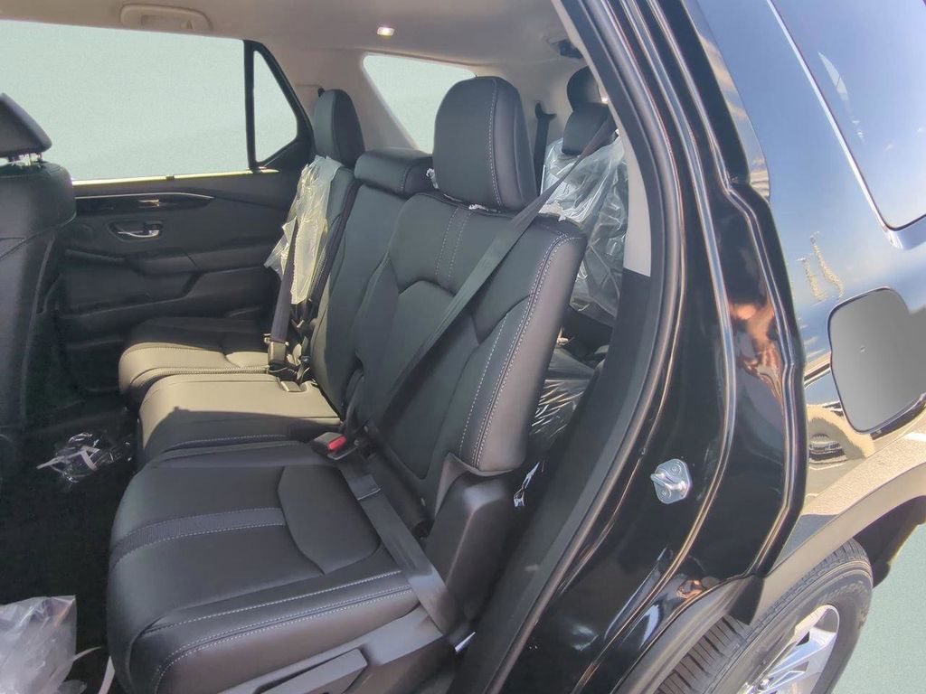 2026 Honda Pilot EX-L - Photo 14
