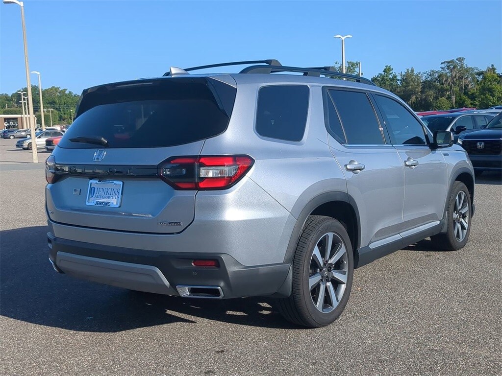 Used 2023 Honda Pilot Touring SUV