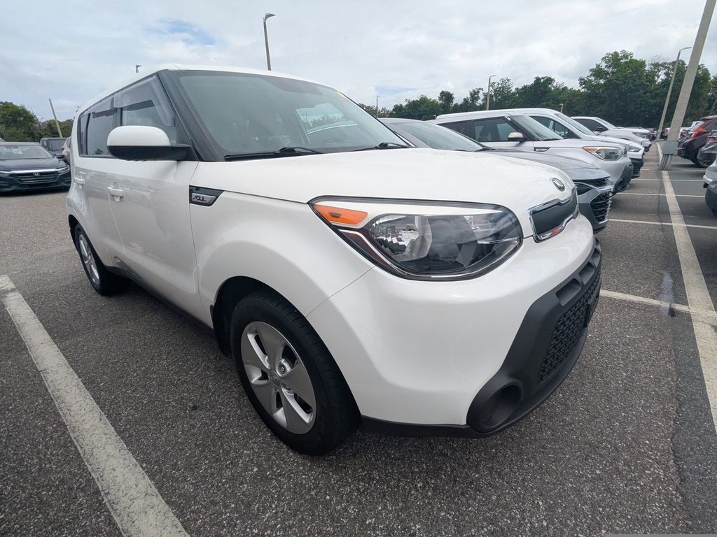 Used 2015 Kia Soul Base FWD Hatchback