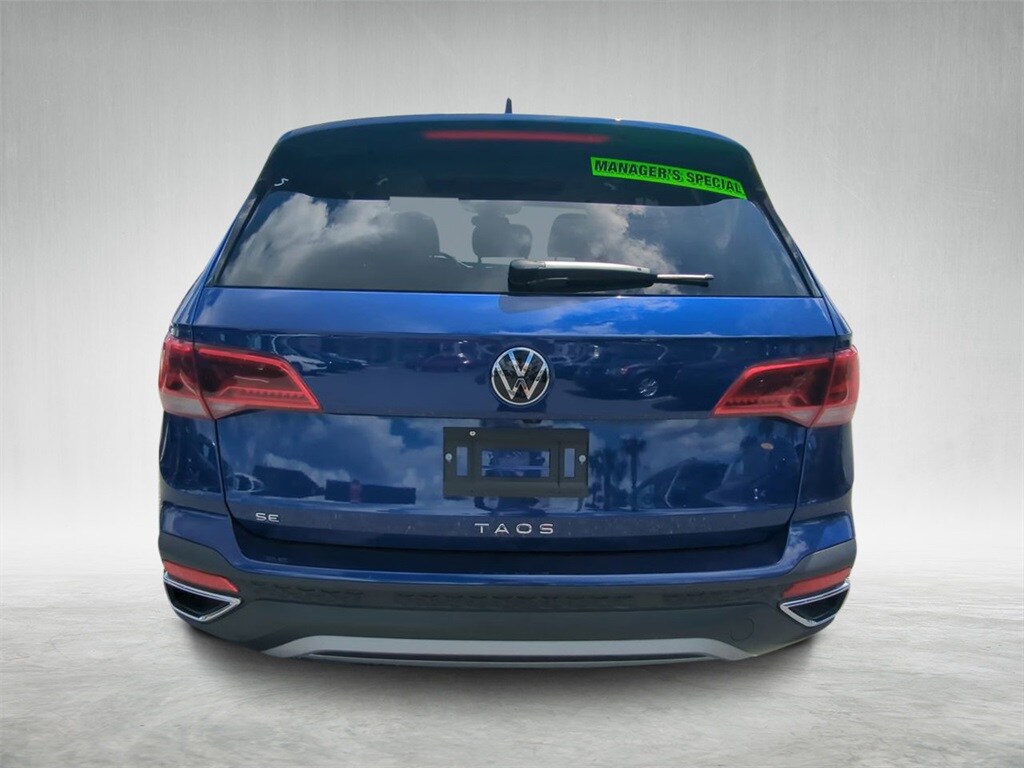 2024 Volkswagen Taos SE photo 4