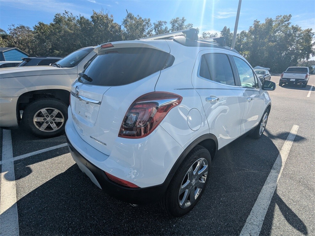 2019 Buick Encore Essence photo 2