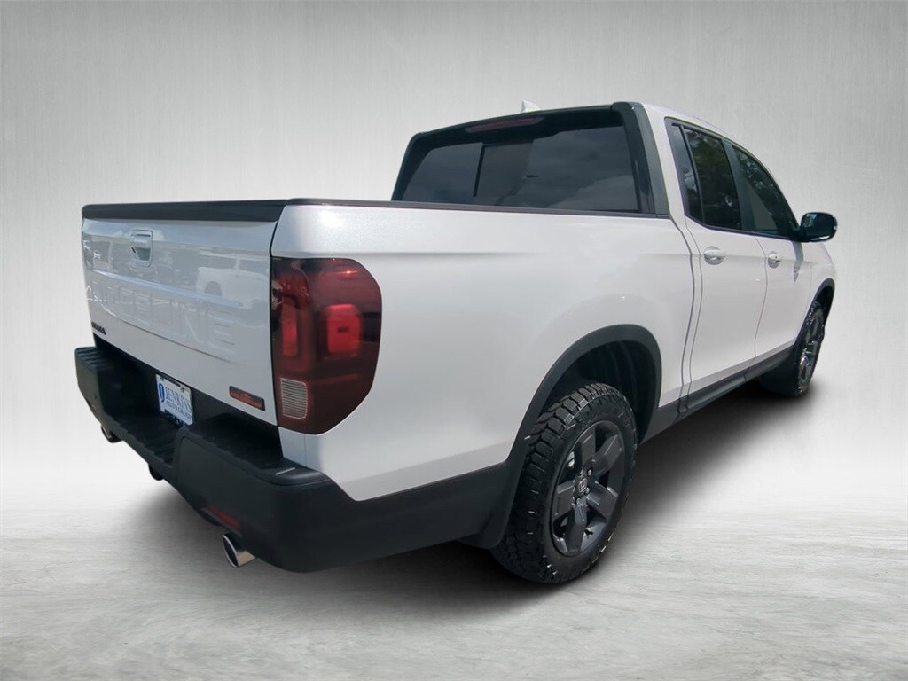 2026 Honda Ridgeline TrailSport photo 3