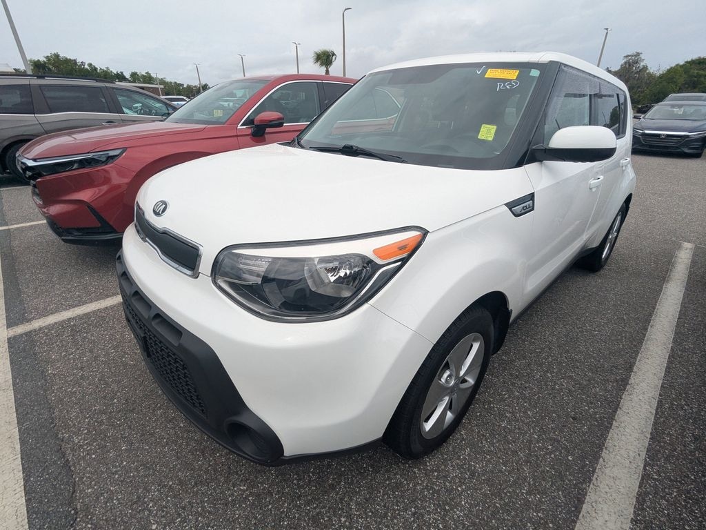 Used 2015 Kia Soul Base FWD Hatchback