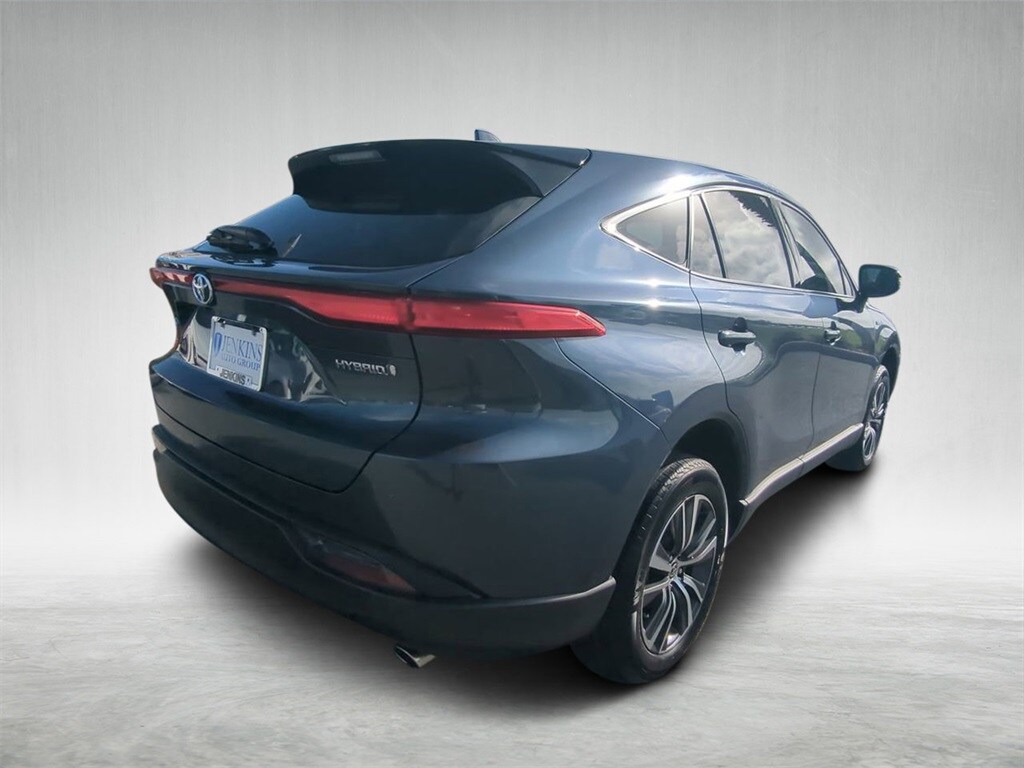 2021 Toyota Venza LE photo 3