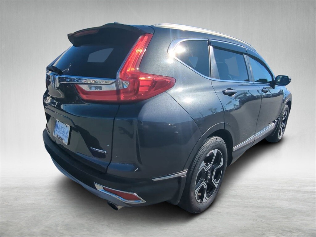 2017 Honda CR-V Touring photo 2