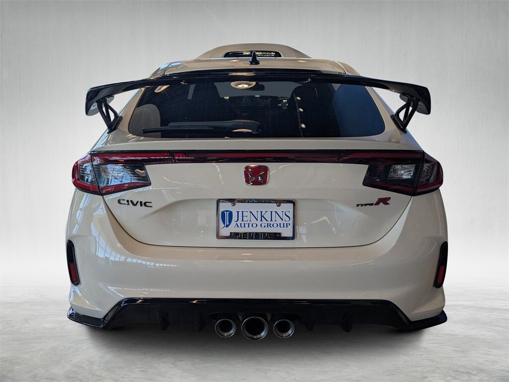 2024 Honda Civic Type R Hatchback photo 2