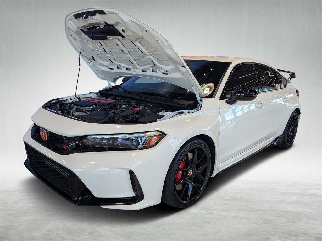 2024 Honda Civic Type R Hatchback photo 4