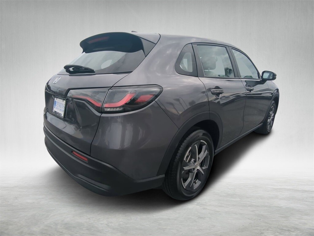 2024 Honda HR-V LX photo 2