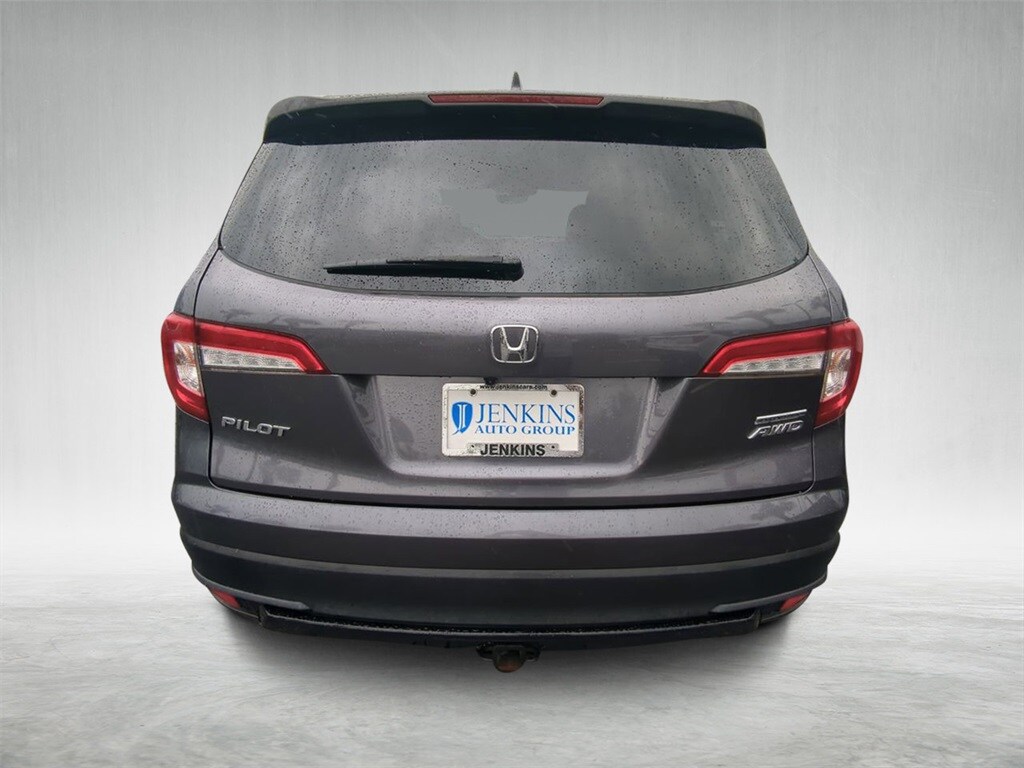 2021 Honda Pilot Special Edition photo 2